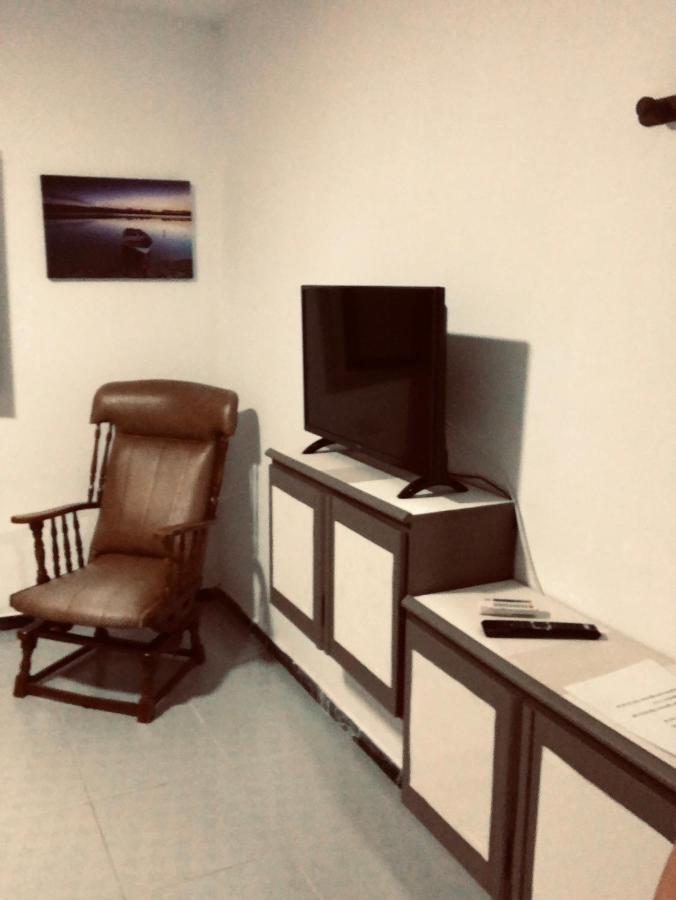 La Casa Del Primo Yo Trabajo Y Tu Beneficio Villa Arinaga Exteriör bild
