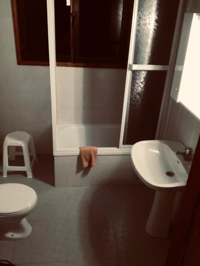 La Casa Del Primo Yo Trabajo Y Tu Beneficio Villa Arinaga Exteriör bild