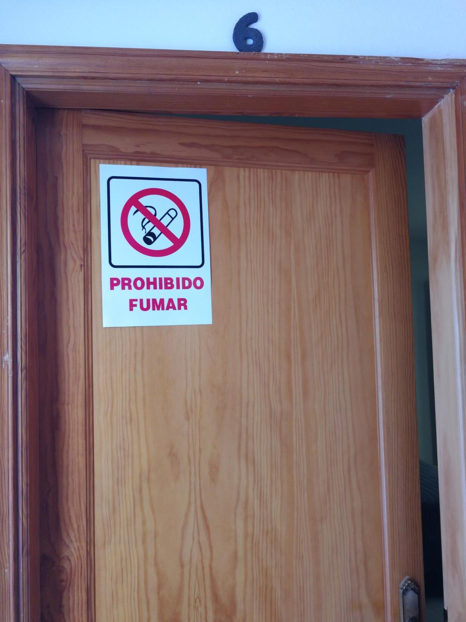 La Casa Del Primo Yo Trabajo Y Tu Beneficio Villa Arinaga Exteriör bild