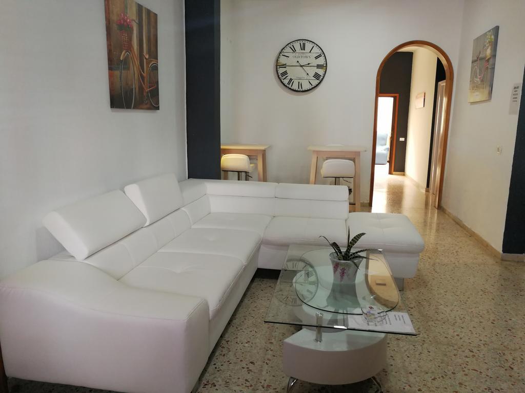 La Casa Del Primo Yo Trabajo Y Tu Beneficio Villa Arinaga Exteriör bild