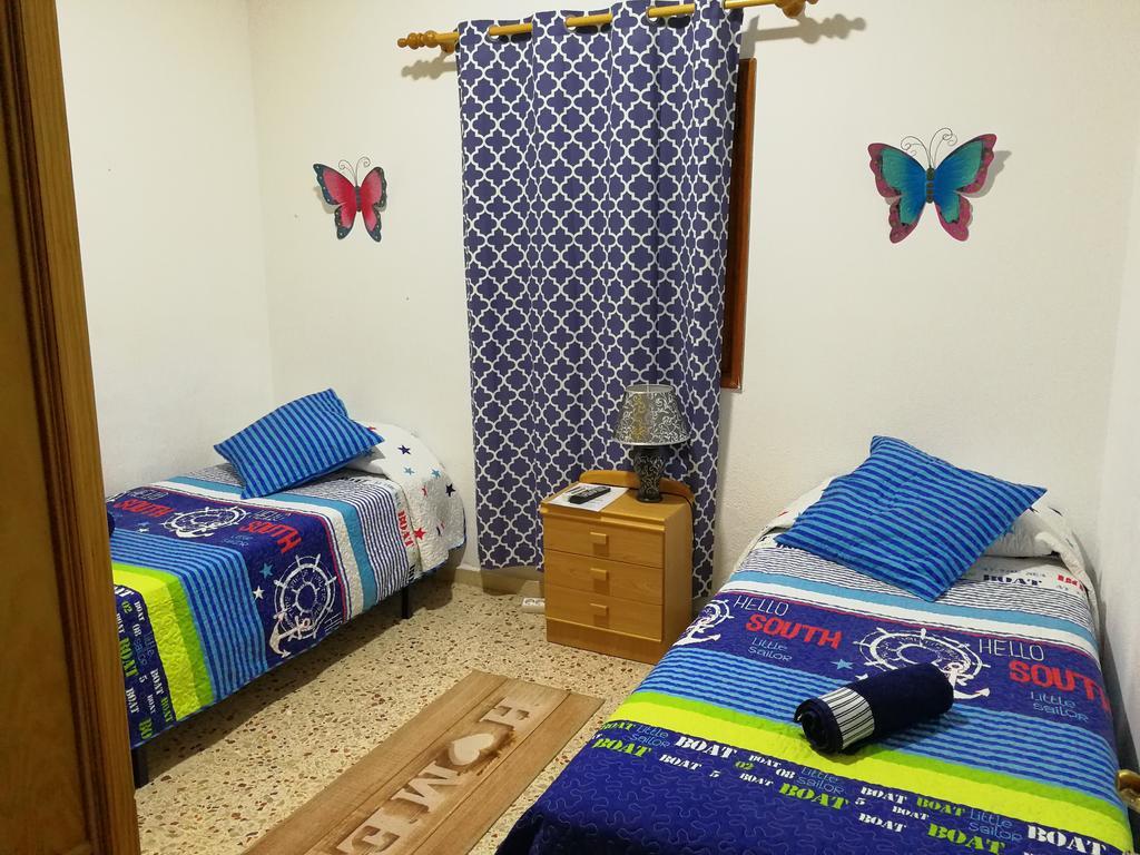 La Casa Del Primo Yo Trabajo Y Tu Beneficio Villa Arinaga Exteriör bild