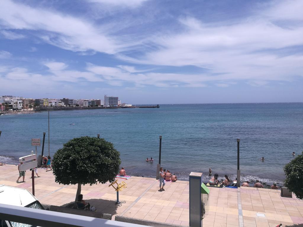 La Casa Del Primo Yo Trabajo Y Tu Beneficio Villa Arinaga Exteriör bild